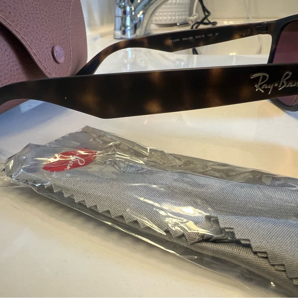 Ray-Ban Tortoise Shell Sunglasses - Picture 3 of 3